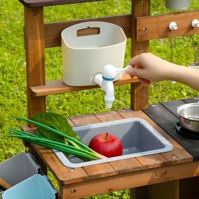 Cucina per bambini in legno di abete con accessori