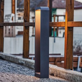 Lindby Emima lampione LED di alluminio 80 cm