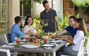 Tavolo Da Esterno Allungabile A 240 Cm Effetto Legno E Gambe Bianche Keter Harmony Cappuccino