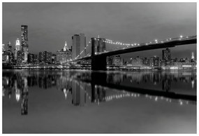 Carta da parati – Riflesso in bianco e nero di Manhattan sull'acqua