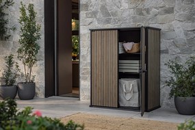 Armadio Porta Attrezzi da Esterno 140x73,6x170,4 cm Keter Signature Vertical Shed in Resina Effetto Legno Noce...