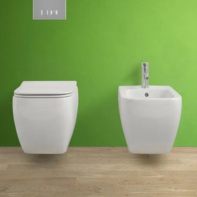Coppia di Sanitari sospesi Metropolitan in ceramica con Water, Bidet e Copriwater slim