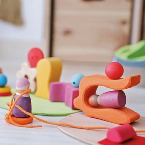 Grimm's - Piccolo mondo giocoso - nel prato