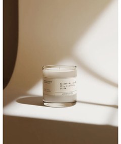 Candela in cera di soia profumata tempo di combustione 40 h #83 Cardamom, Rose, Oud, Tonka – Perfumed Prague