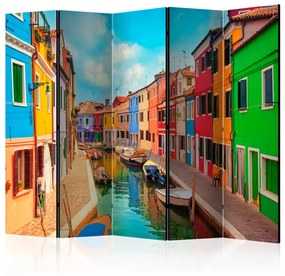 Paravento design Canale Colorato a Burano II - Fiume con edifici colorati e barche