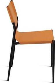 Sedia in simil cuoio Arancio con struttura in metallo Nero SVEVA 2 sedie