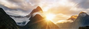 Stampa su tela – Alba affascinante sulle montagne