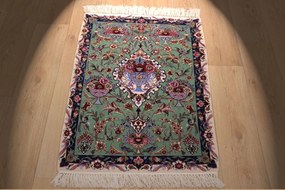Isfahan Tappeto 70 x 110 (Iran) Annodato A Mano