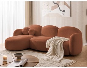 Divano angolare color terracotta (con penisola a sinistra/con chaise lounge) con rivestimento in bouclé Orbit – Ropez