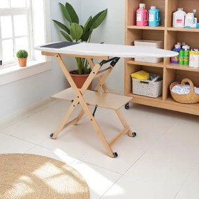 Asse da stiro in legno di faggio richiudibile con ruote - REVI Naturale