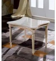 Tavolino shabby da salotto in legno intagliato con fregi