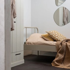 Letto singolo beige in metallo con rete inclusa 90x200 cm Mata – WOOOD