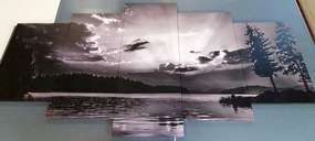 Quadri 5 pezzi – Riflesso del lago di montagna in bianco e nero