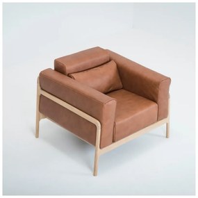 Poltrona in pelle di bufalo marrone cognac con struttura in rovere massiccio Fawn - Gazzda