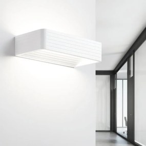 Applique LED design Limera bianco IP20, luce bianco caldo 540 lumen, TECNICO