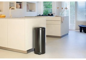Bidone in acciaio nero opaco 30 l NewIcon - Brabantia