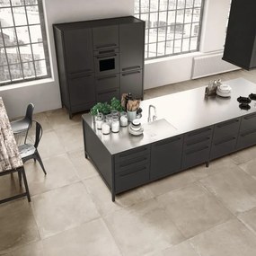 Piastrella da pavimento e rivestimento interno 81 x 81 cm Sp. 9.5 mm rettificato Station in gres porcellanato opaco beige traffico intenso (pei 4/5) R10 1.97 mq