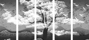 Quadri 5 pezzi – Albero inondato di nuvole in bianco e nero