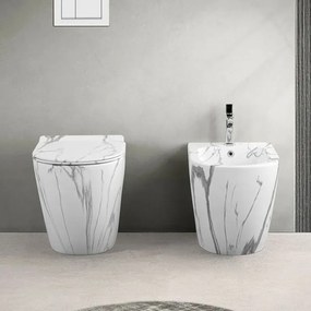 WC filomuro Rimless in ceramica marmorizzata bianca con sedile Tokyo
