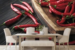 Carta da parati – Tavola con peperoncini