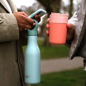 Bottiglia da viaggio in acciaio inox color menta 500 ml Loop - Joseph Joseph