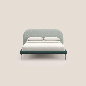 Soleil letto imbottito di design con piedi alti in metallo in bouclet smacchiabile T12 verde
