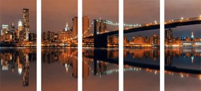 Quadri 5 pezzi – Riflesso di Manhattan nell'acqua