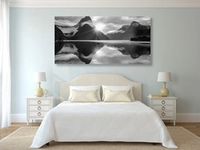 Quadro su tela – Milford Sound all'alba in bianco e nero