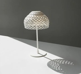 Flos Tatou Table Lampada H.50 cm da tavolo a luce diffusa in policarbonato Bianco