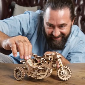 Ugears - 3D puzzle meccanico in legno Moto scrambler con carrello