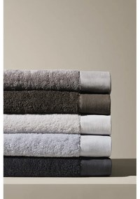 Asciugamano in cotone grigio scuro, 50 x 100 cm - Blomus