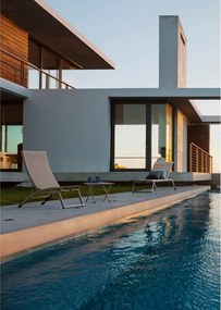 Sdraio da giardino beige in metallo regolabile/pieghevole Taylor – Bizzotto