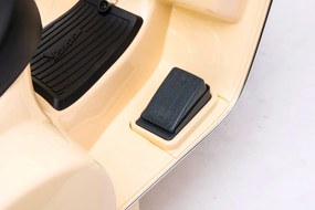 Piaggio Mini Vespa PX150 Elettrica 6V per Bambini Crema...