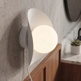 Applique da Parete FIERO M WL1 G9 con Presa Elettrica e Interruttore
