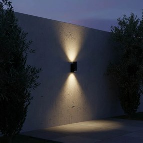 Applique Bidirezione GU10 con Sensore Crepuscolare E27 IP65 - Nera