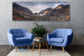 Quadro su tela – Montagne maestose con lago