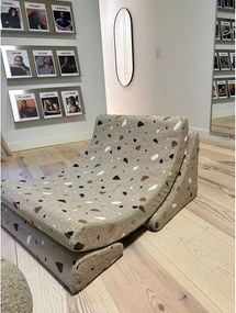 Poltrona per bambini marrone chiaro con rivestimento in bouclé e ciniglia Terrazzo Moon – Wigiwama