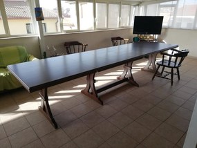 Tavolo allungabile da pranzo classico in legno massello noce lucido