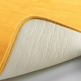 Tappetino da bagno giallo 50x120 cm Vitamine - douceur d'intérieur