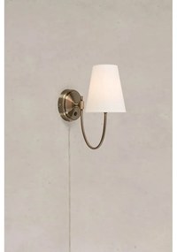 Lampada da parete bianca/color ottone con alimentazione a corrente Amar – Markslöjd