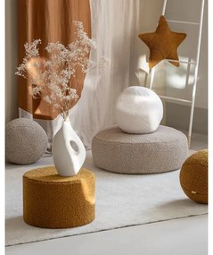 Cuscino per divano da bambini marrone con rivestimento in bouclé Star – Wigiwama