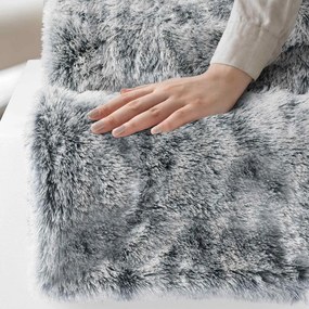 Coperta grigia in pelliccia finta 180x220 cm Antartic – douceur d'intérieur