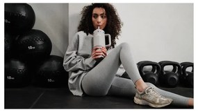 Borraccia termica grigio chiaro in acciaio inox 1,18 l Quencher H2.0 FlowState Tumbler Ash – Stanley