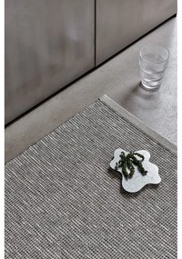 Tappeto da interno/esterno grigio 70x90 cm Sam Warm Grey – Pappelina