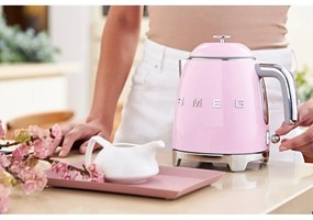 Teiera rosa in acciaio inox 800 ml Retro Style - SMEG