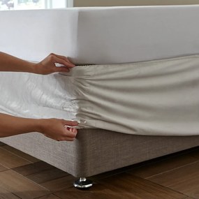 Coprirete in velluto elasticizzato crema 152x198 cm Kingsley - Catherine Lansfield