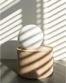 Cuscino per divano da bambini color crema con rivestimento in bouclé Ball – Wigiwama