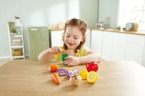 Tagliare la verdura - in legno