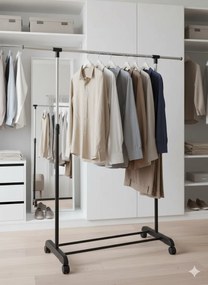 Stender Porta Abiti Estensibile in Acciaio con Ruote 125x170x42 cm Fadi Nero e Acciaio...