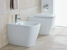 Happy D2 coppia Vaso e Bidet a pavimento con Sedile Normale bianco